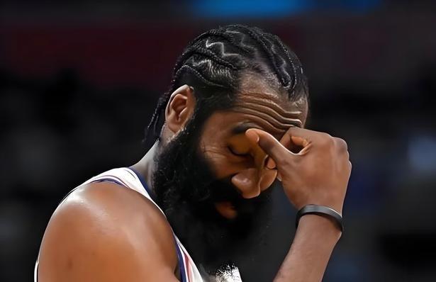 现在他只能 现在他只能