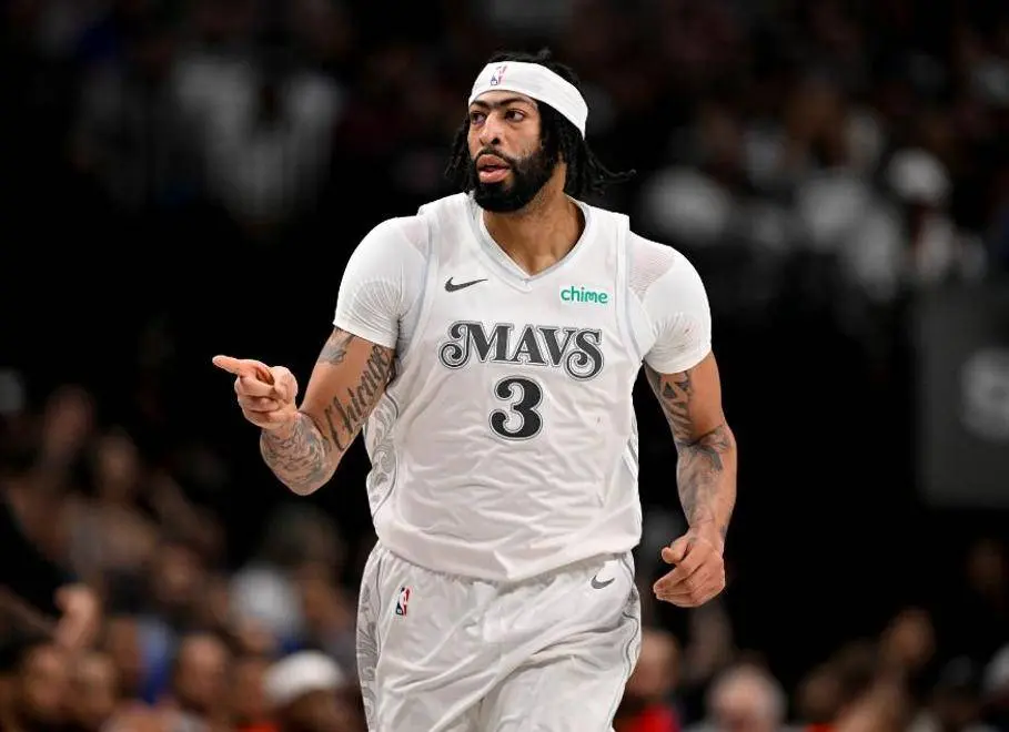 有希望, 加冕为得分, 浓眉是攻防 有希望, 加冕为得分, 浓眉是攻防